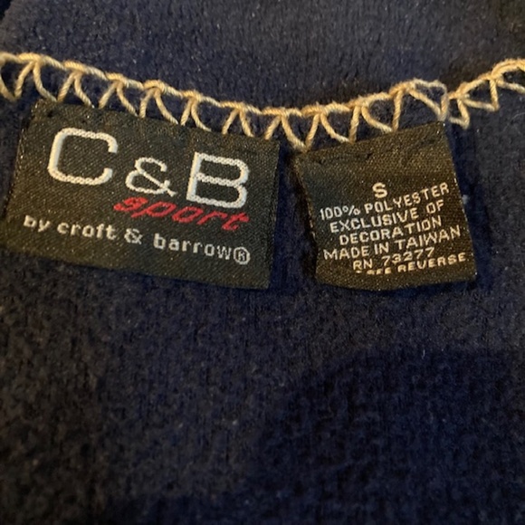 C & B woman’s fleece winter scene with lighthouse top - Picture 6 of 6